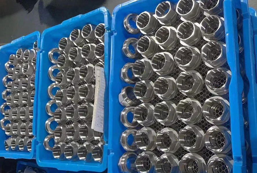 Apa Precision saka CNC