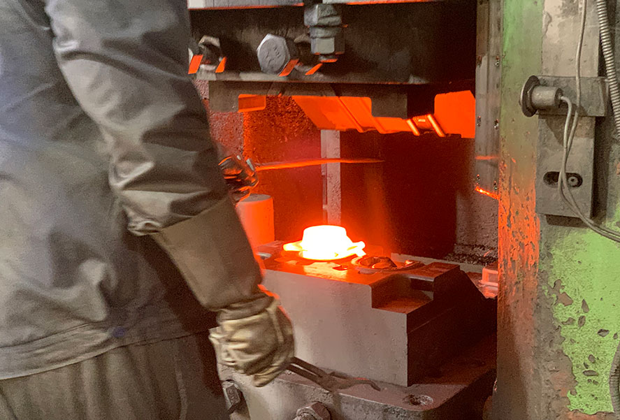 Macem-macem Jinis Proses Forging