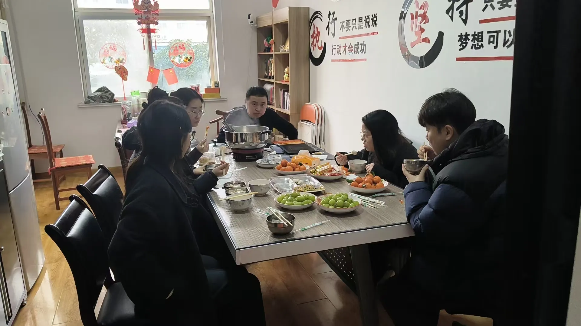 Pesta Lentera Perusahaan Haozhifeng